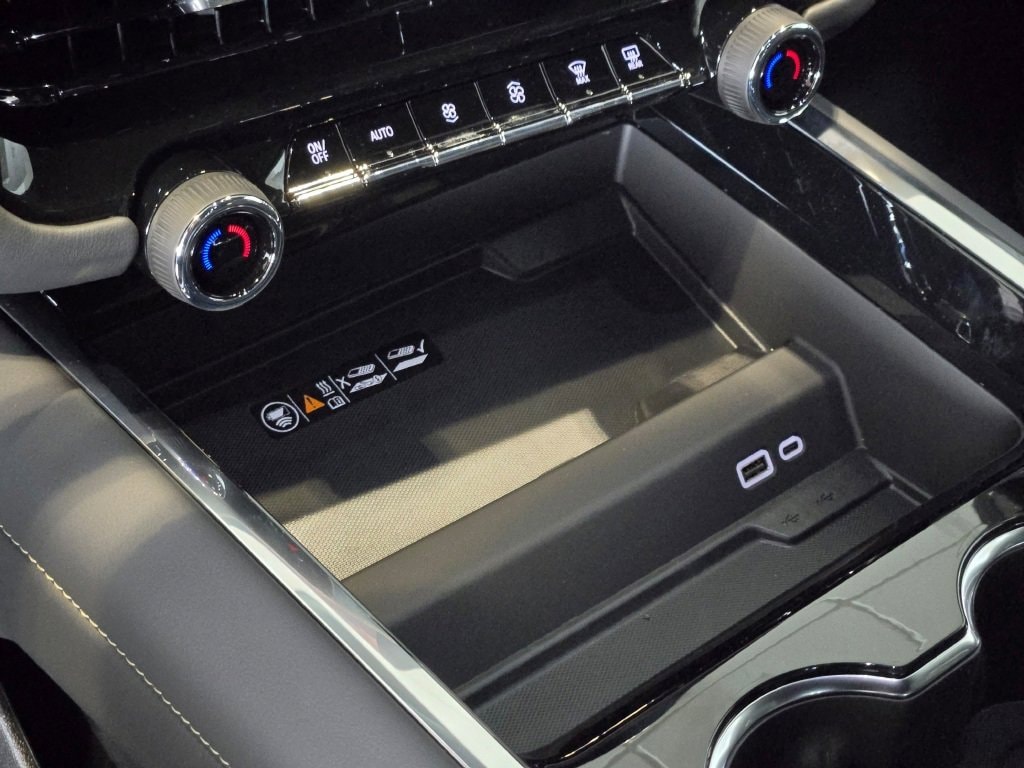 2025 CHEVROLET TAHOE - Image 28