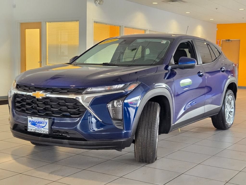 Used 2024 Chevrolet Trax LS SUV