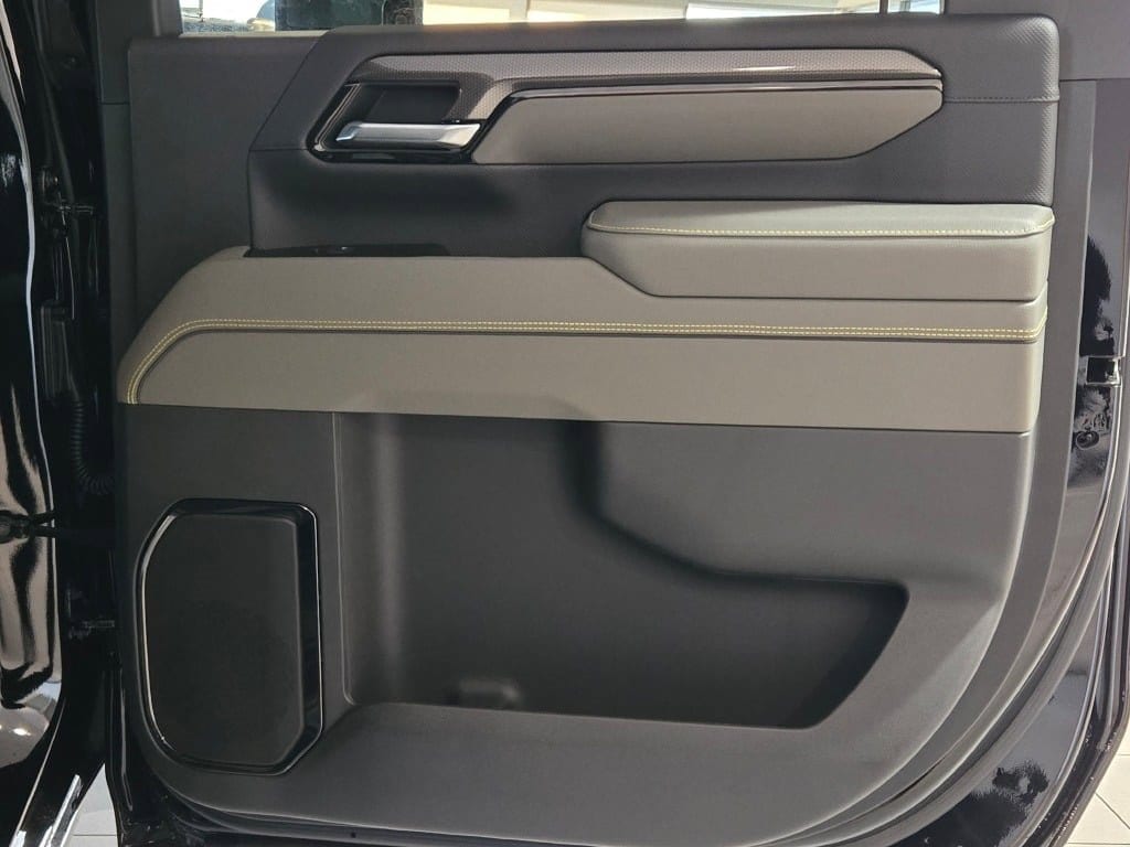 2026 CHEVROLET SILVERADO HD - Image 9