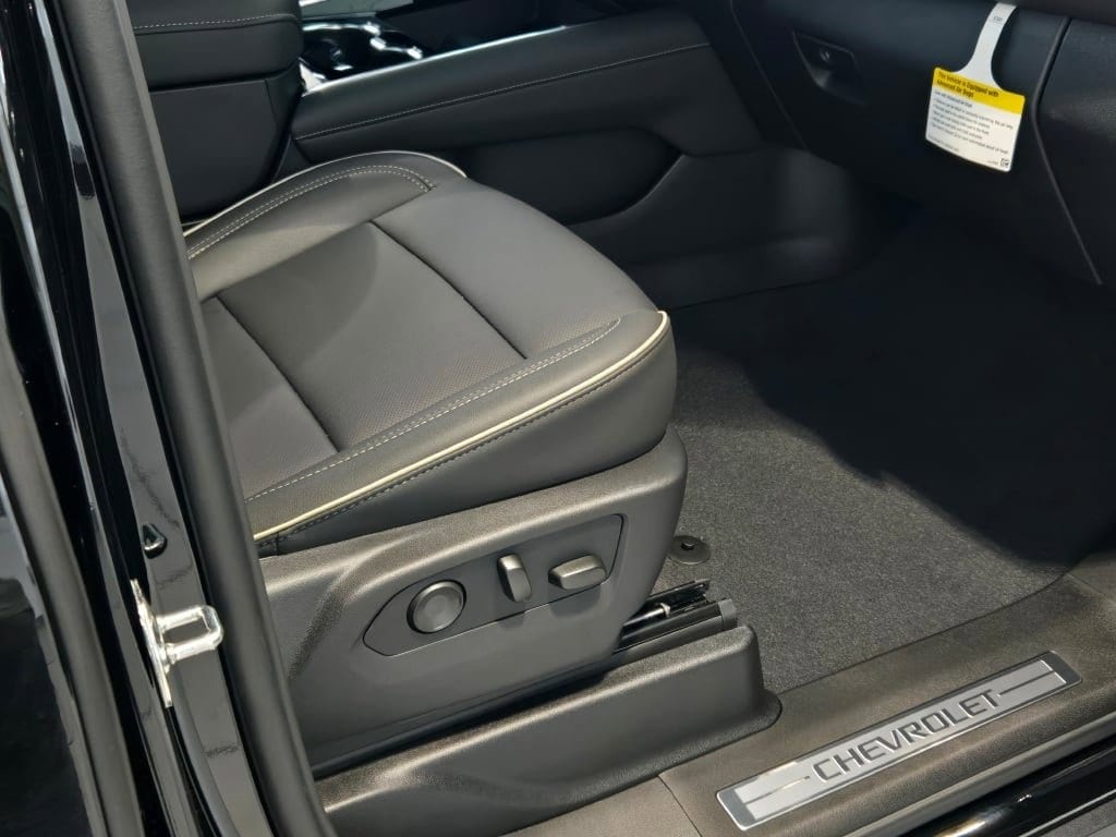 2025 CHEVROLET SUBURBAN - Image 6