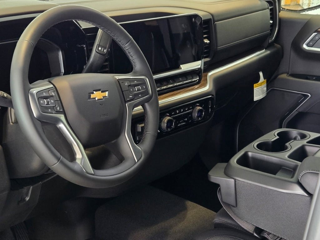2026 CHEVROLET SILVERADO - Image 20