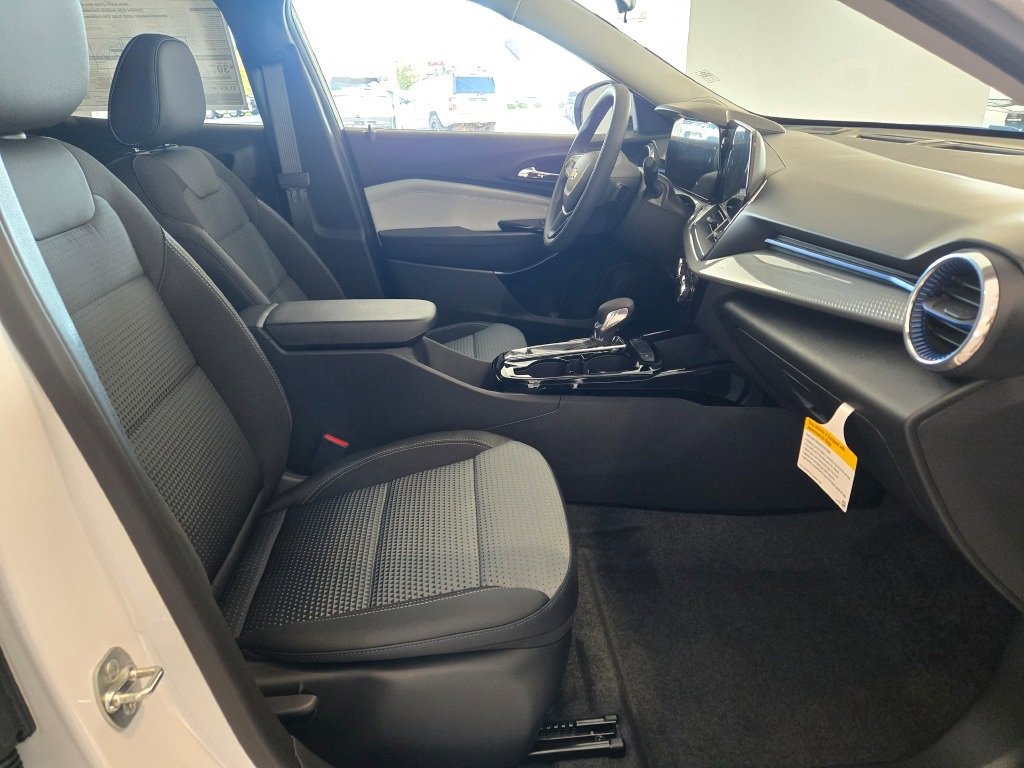 2026 CHEVROLET TRAX - Image 5