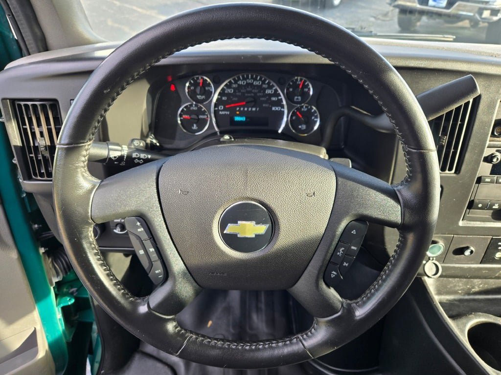 2023 Chevrolet Express Cargo Work Van - Photo 26