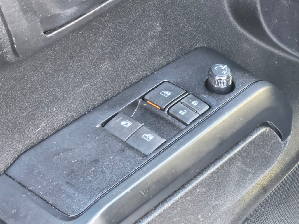 2022 Toyota Tacoma SR - Photo 21