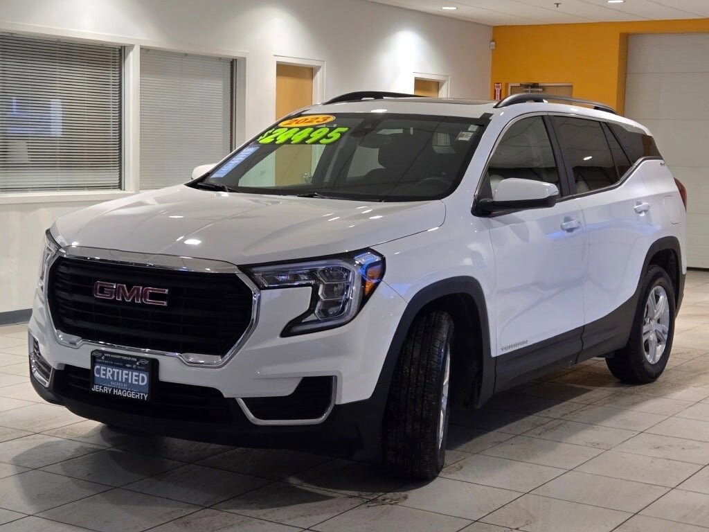 Used 2023 GMC Terrain SLE SUV