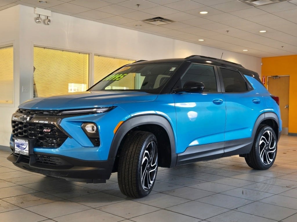 Used 2025 Chevrolet Trailblazer RS SUV