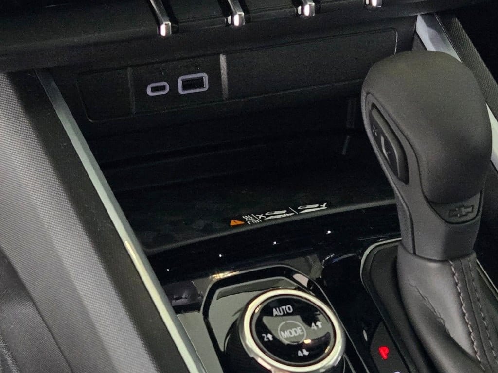 2025 CHEVROLET COLORADO - Image 24