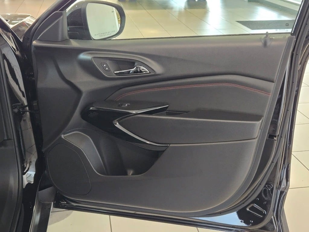 2026 CHEVROLET TRAX - Image 4