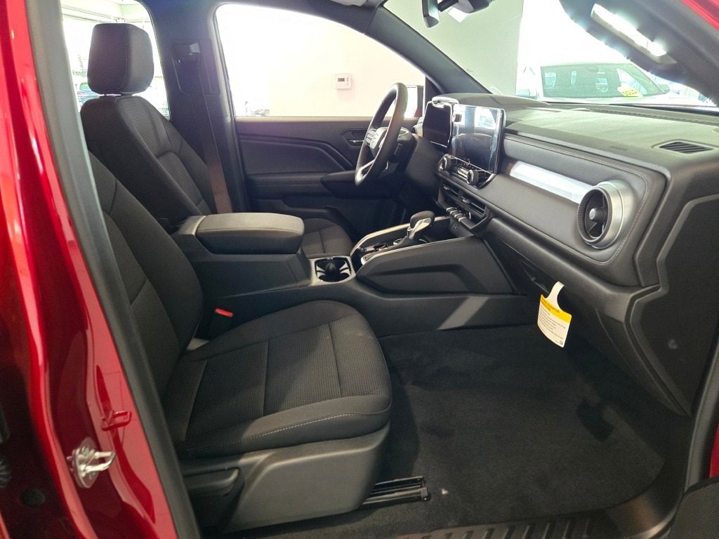 2025 CHEVROLET COLORADO - Image 5
