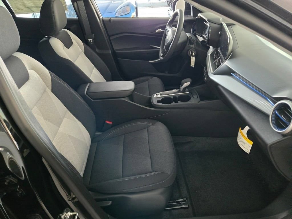 2026 Chevrolet Trax LS - Photo 5