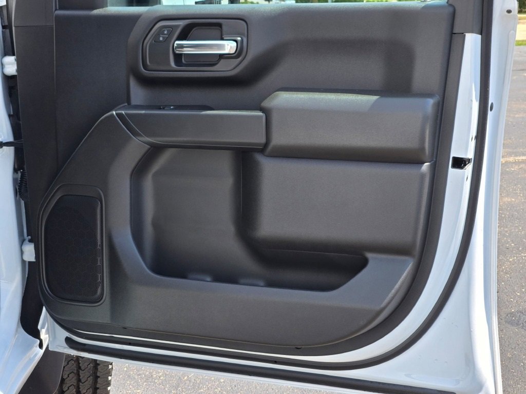 2024 Chevrolet Silverado 2500HD photo 4