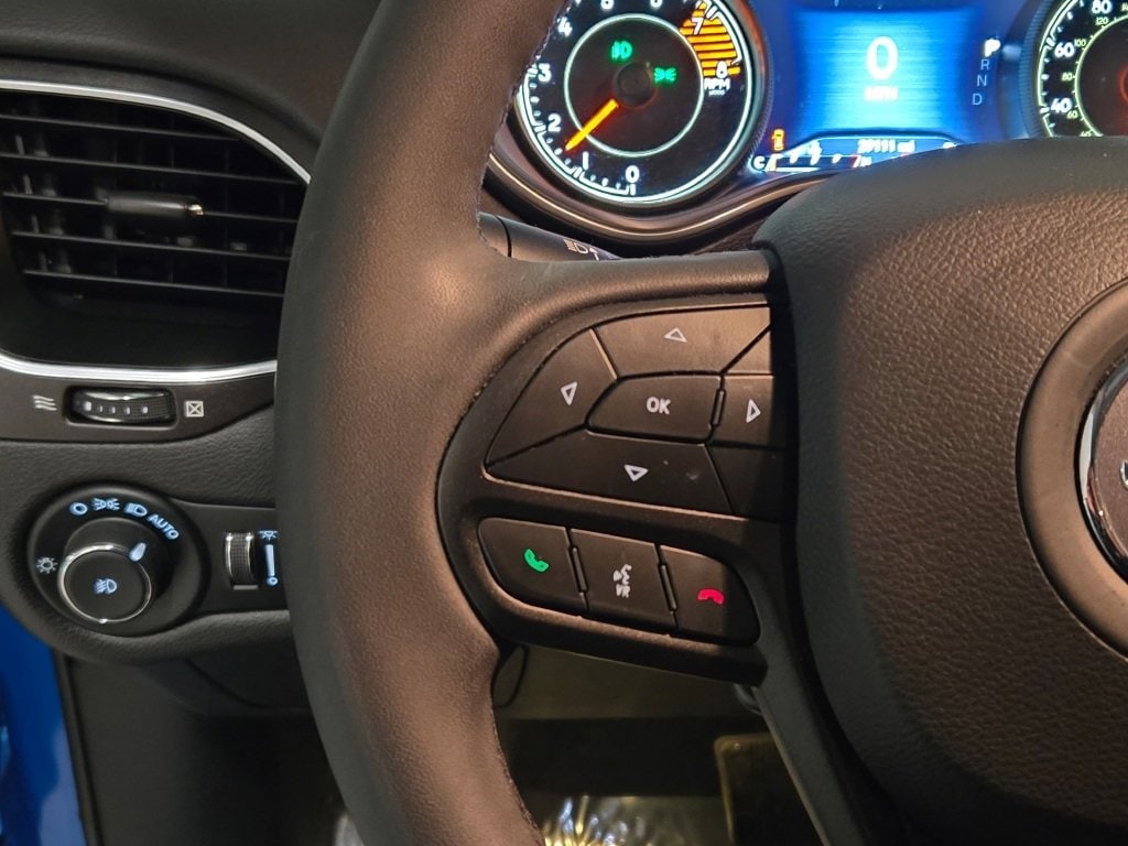 2021 JEEP CHEROKEE - Image 29