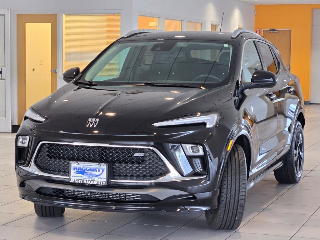 2024 Buick Encore GX Sport Touring photo 2