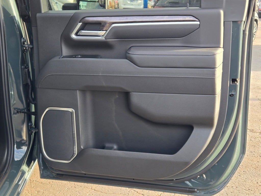 2026 CHEVROLET SILVERADO HD - Image 9