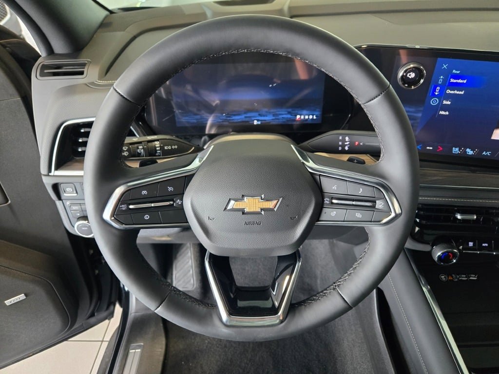 2025 CHEVROLET SUBURBAN - Image 33