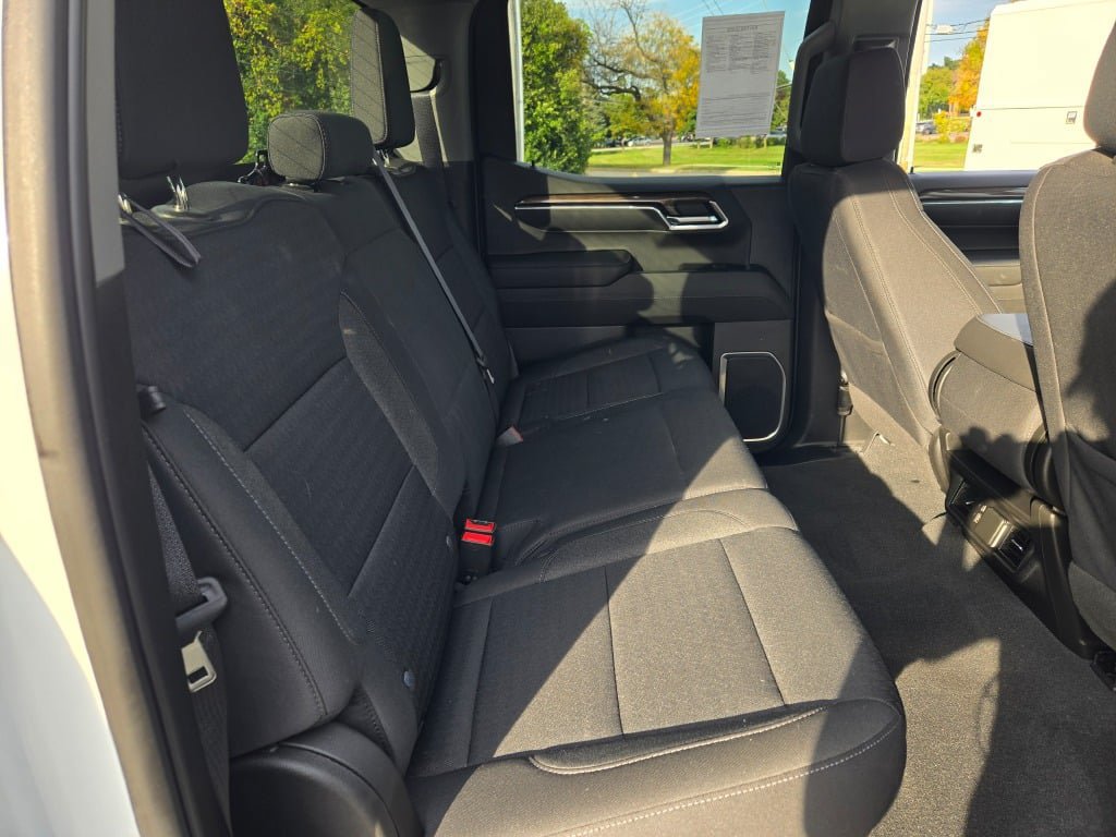 2023 Chevrolet Silverado 1500 LT - Photo 9