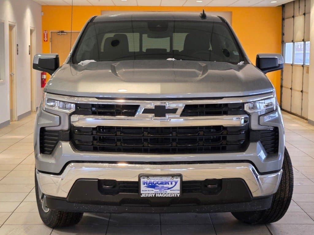 2026 CHEVROLET SILVERADO - Image 3