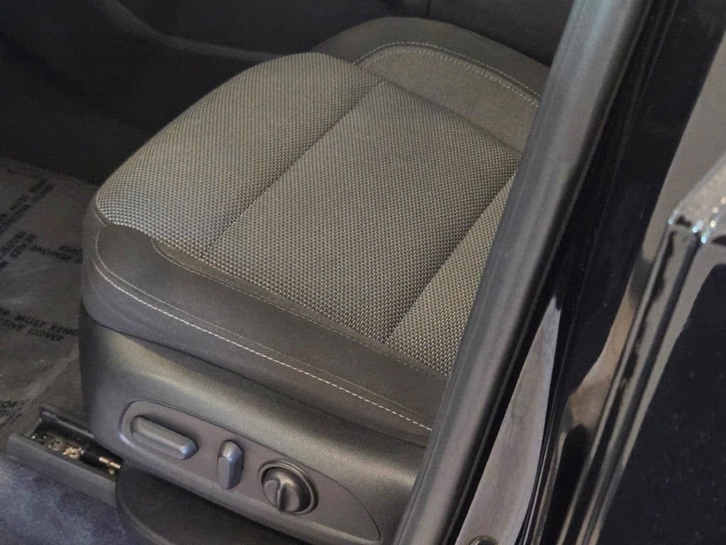 2023 Chevrolet Traverse 1LT - Photo 24