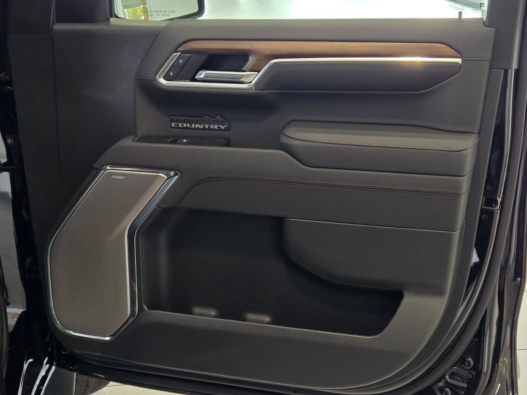 2026 CHEVROLET SILVERADO - Image 4