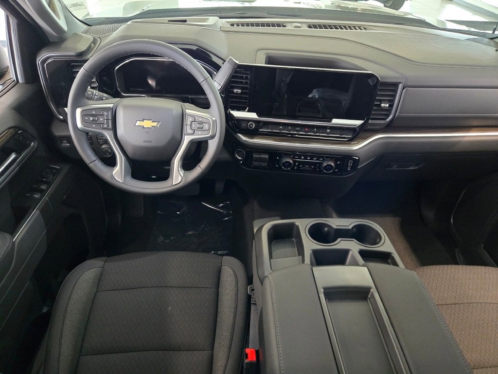 2026 CHEVROLET SILVERADO - Image 13