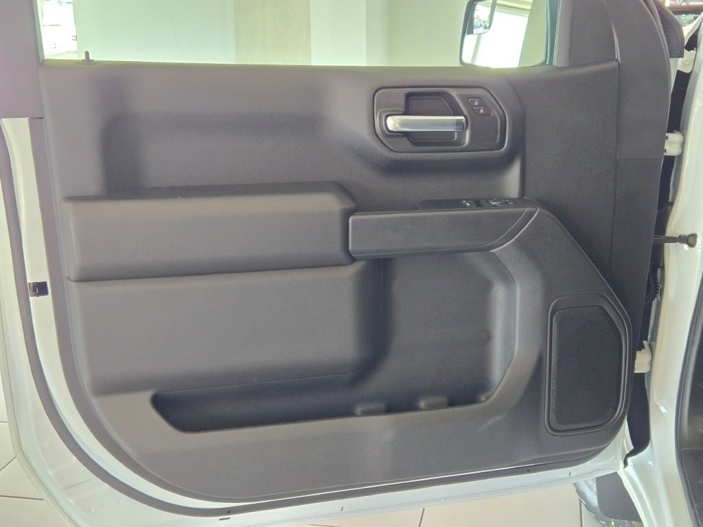 2026 CHEVROLET SILVERADO - Image 13