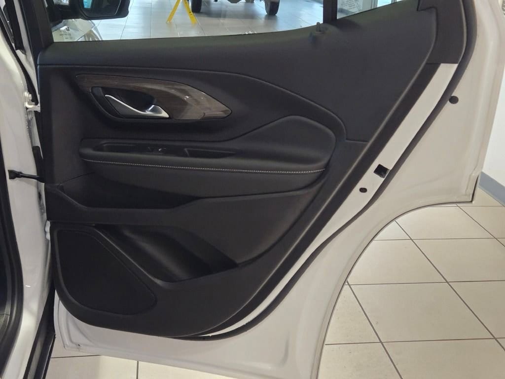 2024 GMC Terrain Denali - Photo 9