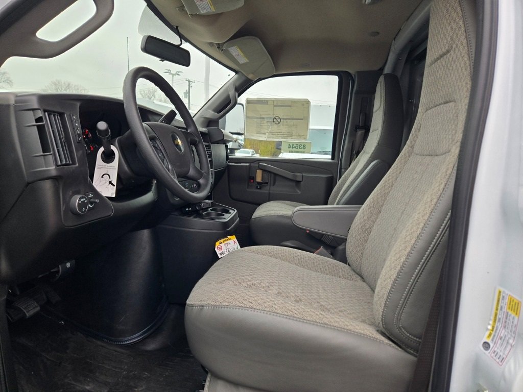 2025 CHEVROLET EXPRESS - Image 16