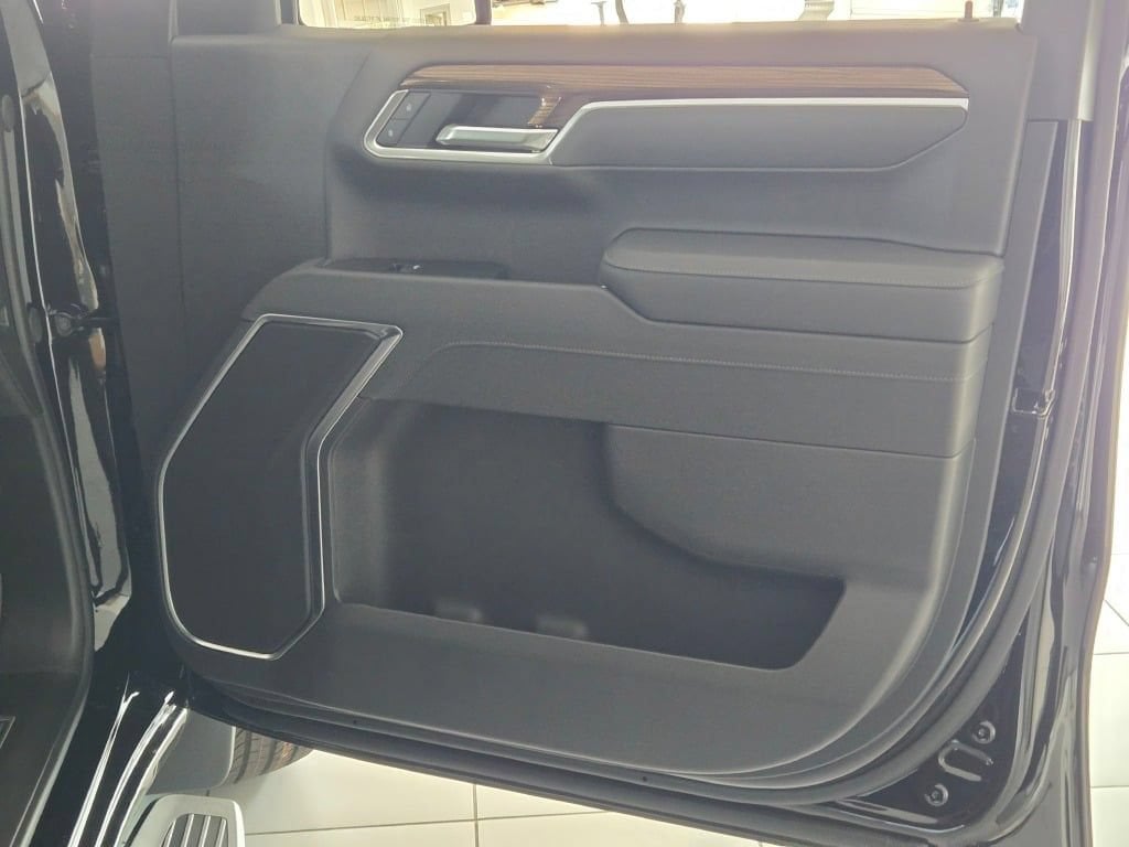 2026 Chevrolet Silverado 1500 LT - Photo 5