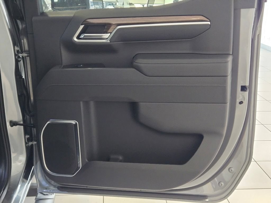 2026 Chevrolet Silverado 1500 RST - Photo 9