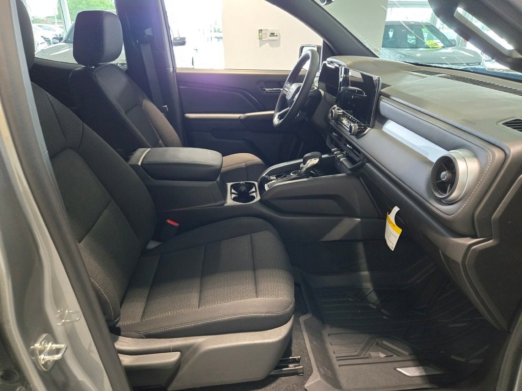 2025 CHEVROLET COLORADO - Image 5