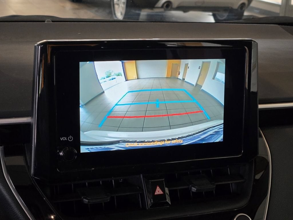 2025 Toyota Corolla LE - Photo 22