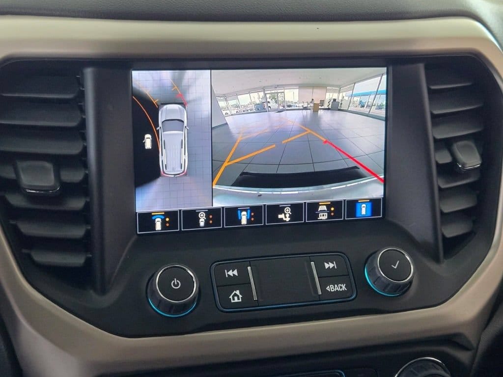 2023 GMC Acadia Denali - Photo 28