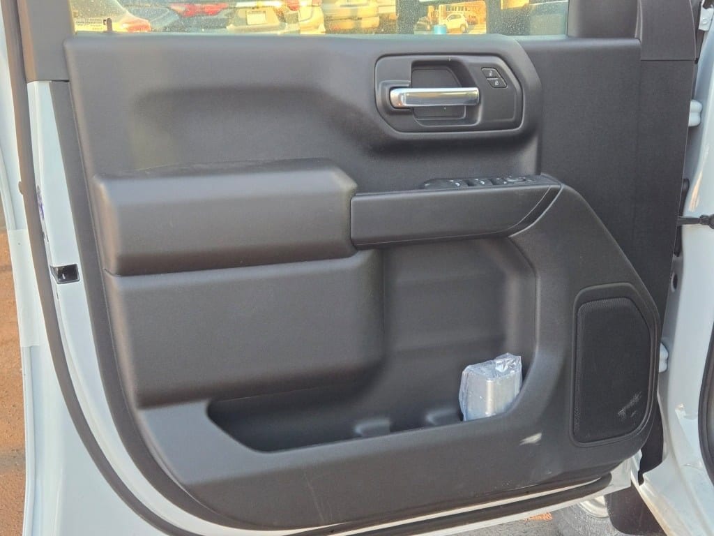 2025 CHEVROLET SILVERADO HD - Image 21