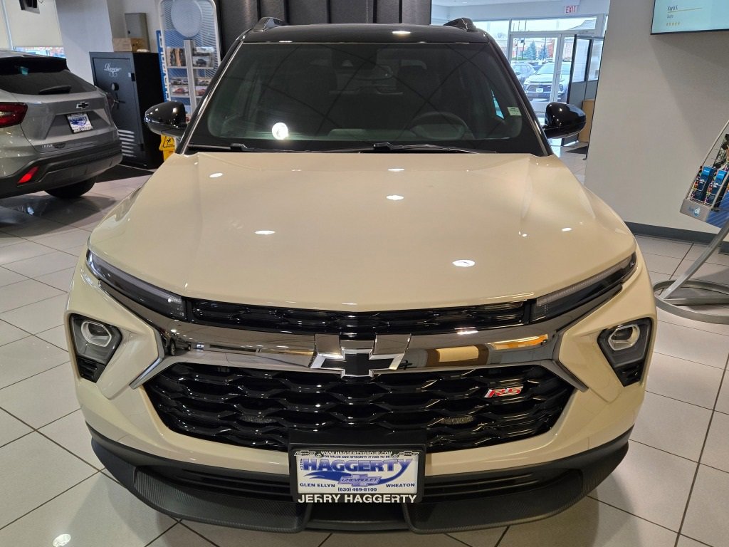 2026 Chevrolet Trailblazer RS photo 2