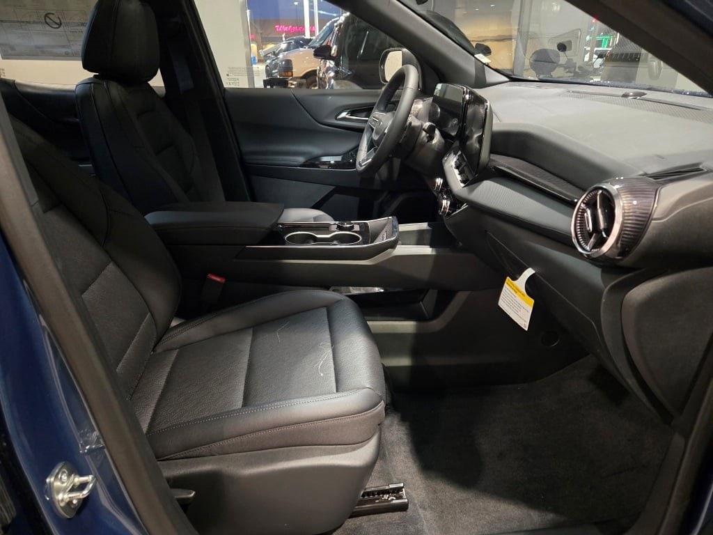 2026 CHEVROLET EQUINOX - Image 5