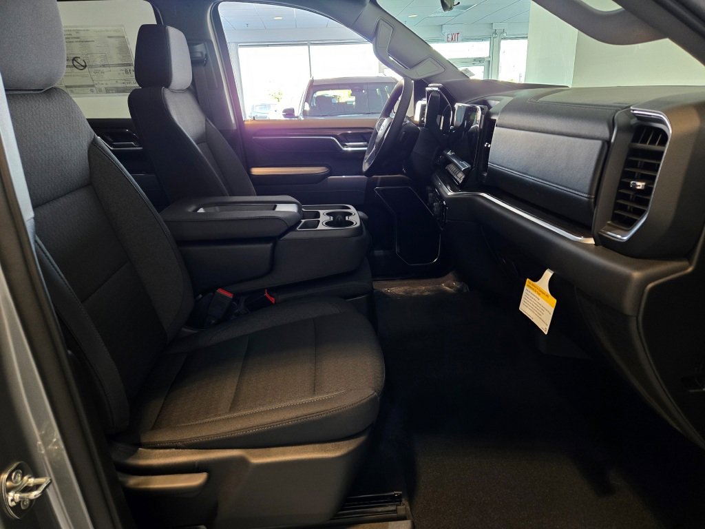 2026 CHEVROLET SILVERADO - Image 5