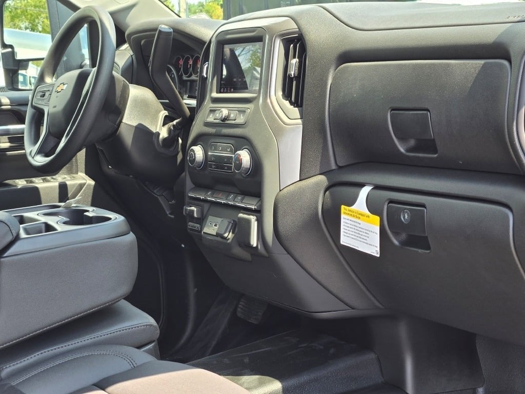 2024 CHEVROLET SILVERADO HD - Image 6