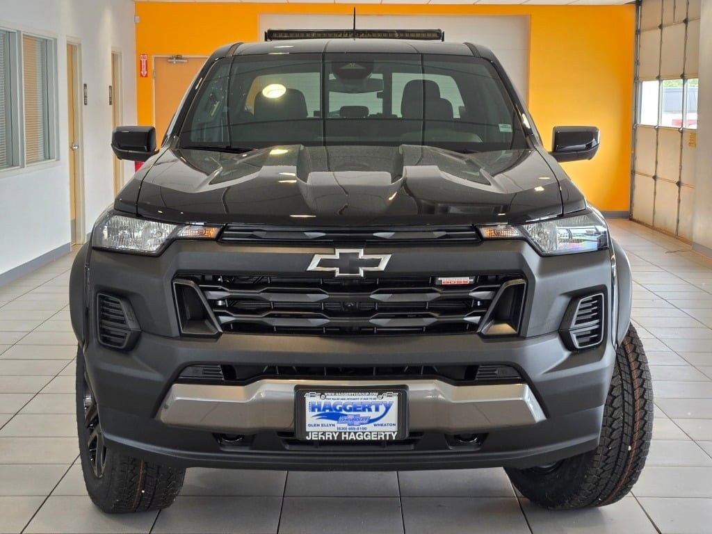 2025 CHEVROLET COLORADO - Image 2