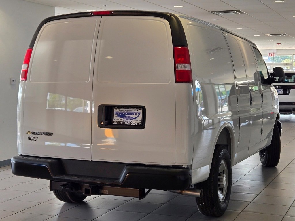 2025 CHEVROLET EXPRESS - Image 8