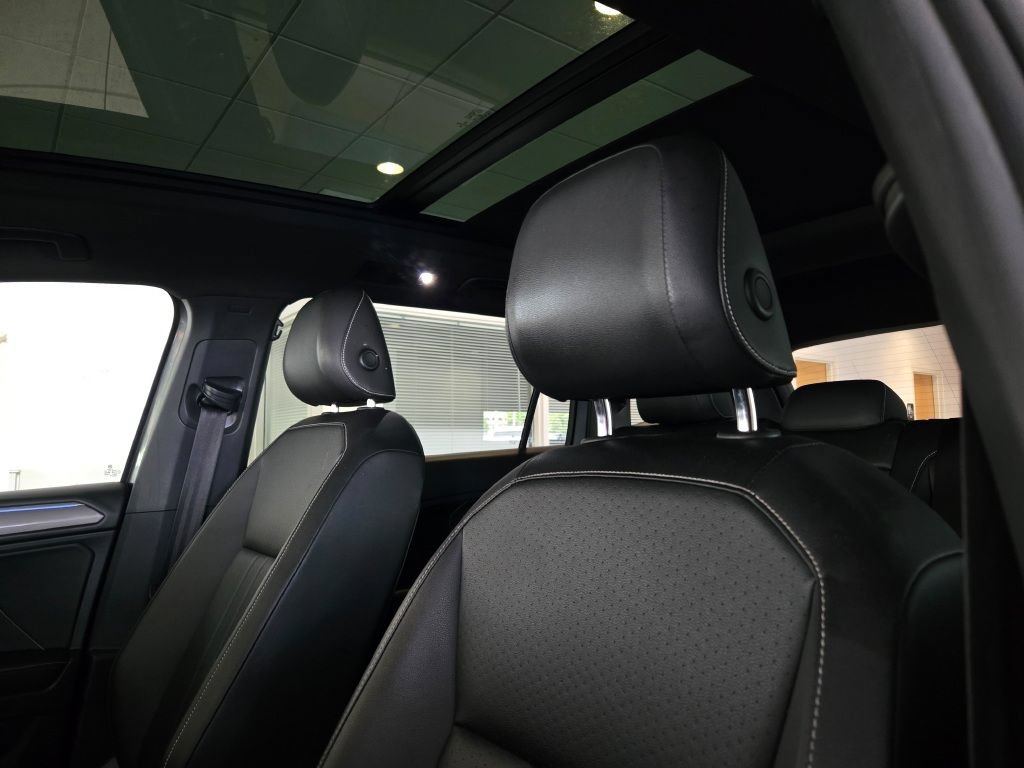 2022 Volkswagen Tiguan SE R-LINE BLACK - Photo 24
