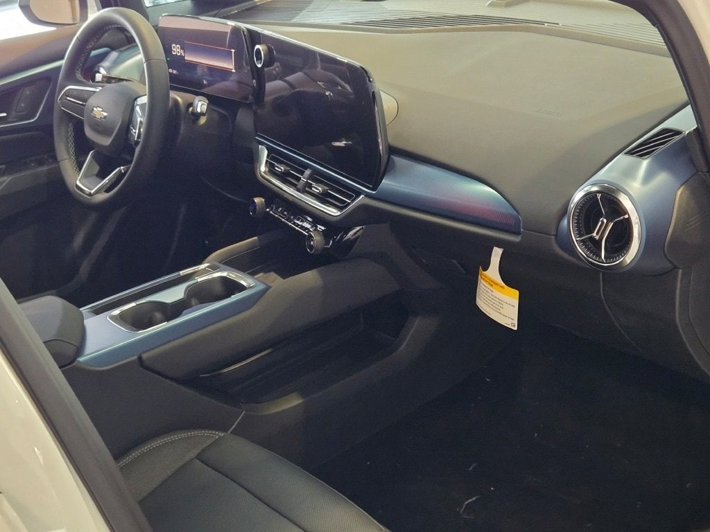 2025 CHEVROLET EQUINOX - Image 6