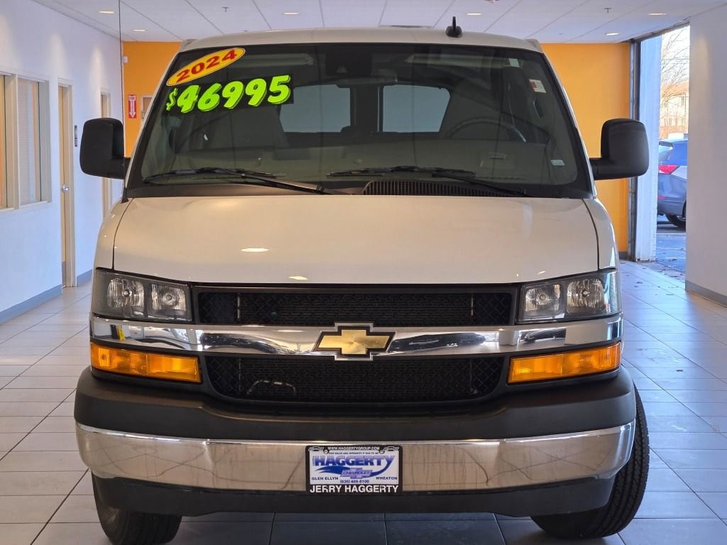 Used 2024 Chevrolet Express Passenger 3500 1LT Van