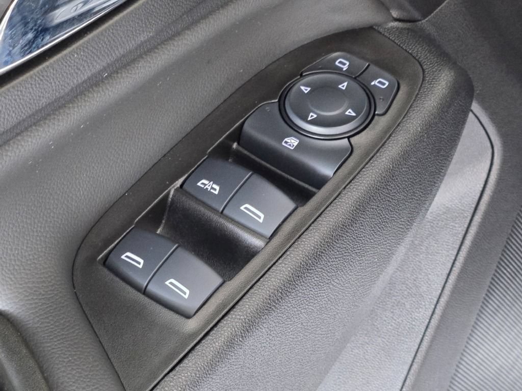 2024 Chevrolet Equinox LT - Photo 21