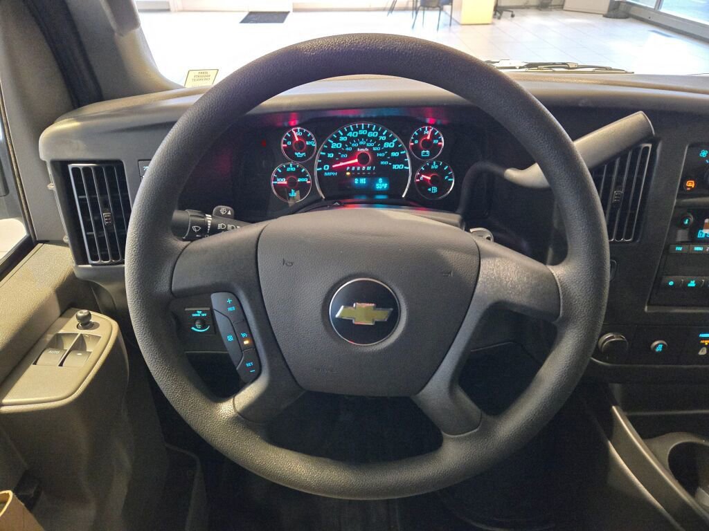 2025 Chevrolet Express Cargo Work Van - Photo 21