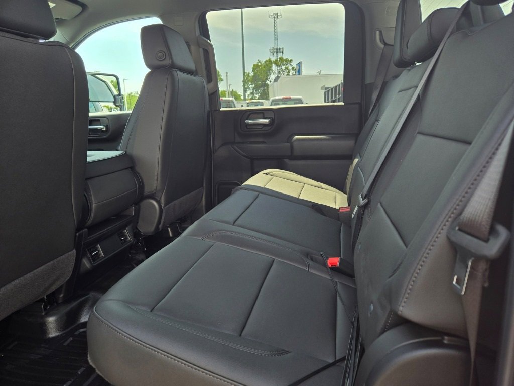 2024 CHEVROLET SILVERADO HD - Image 18