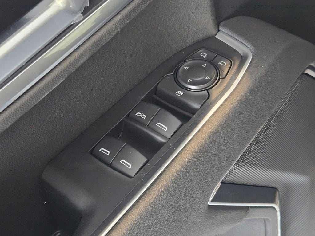 2026 CHEVROLET SILVERADO - Image 17