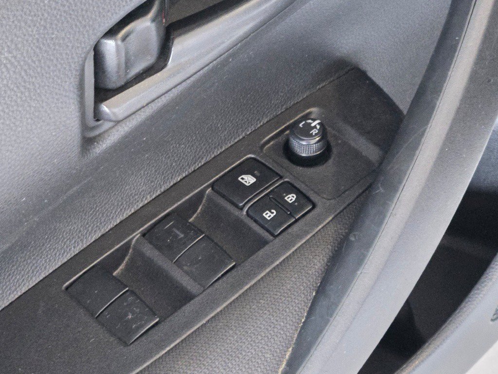 2025 Toyota Corolla LE - Photo 17