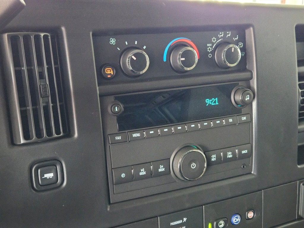 2025 CHEVROLET EXPRESS - Image 15