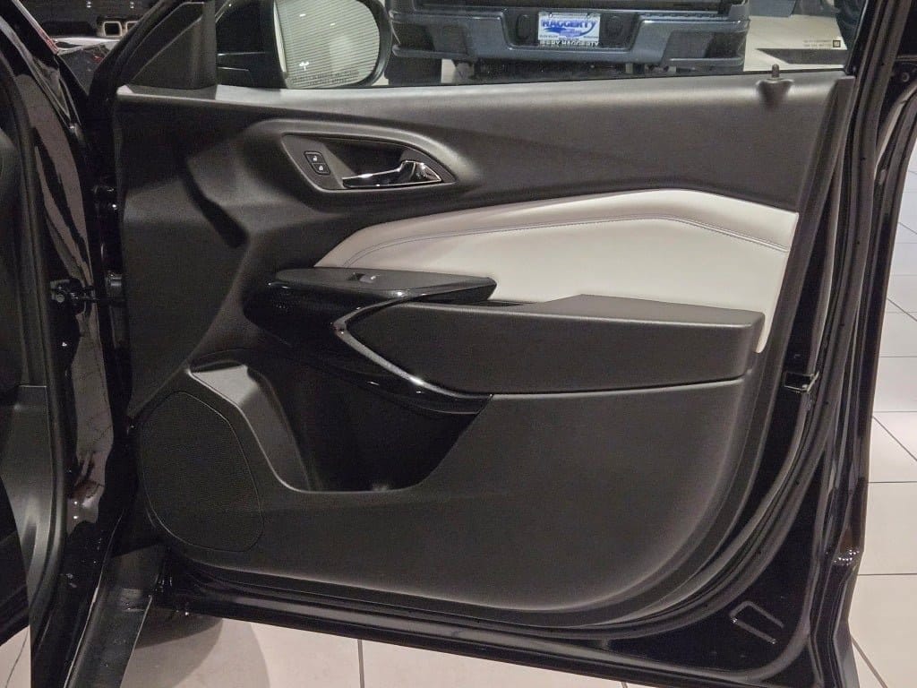 2026 CHEVROLET TRAX - Image 4
