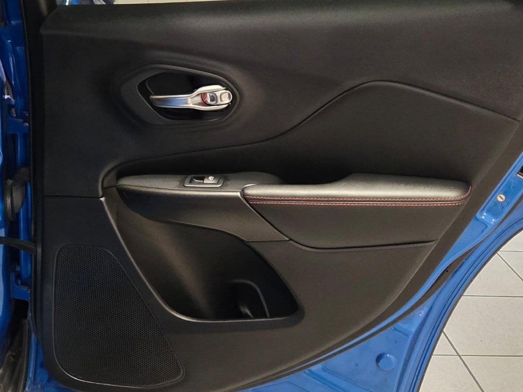 2021 JEEP CHEROKEE - Image 8